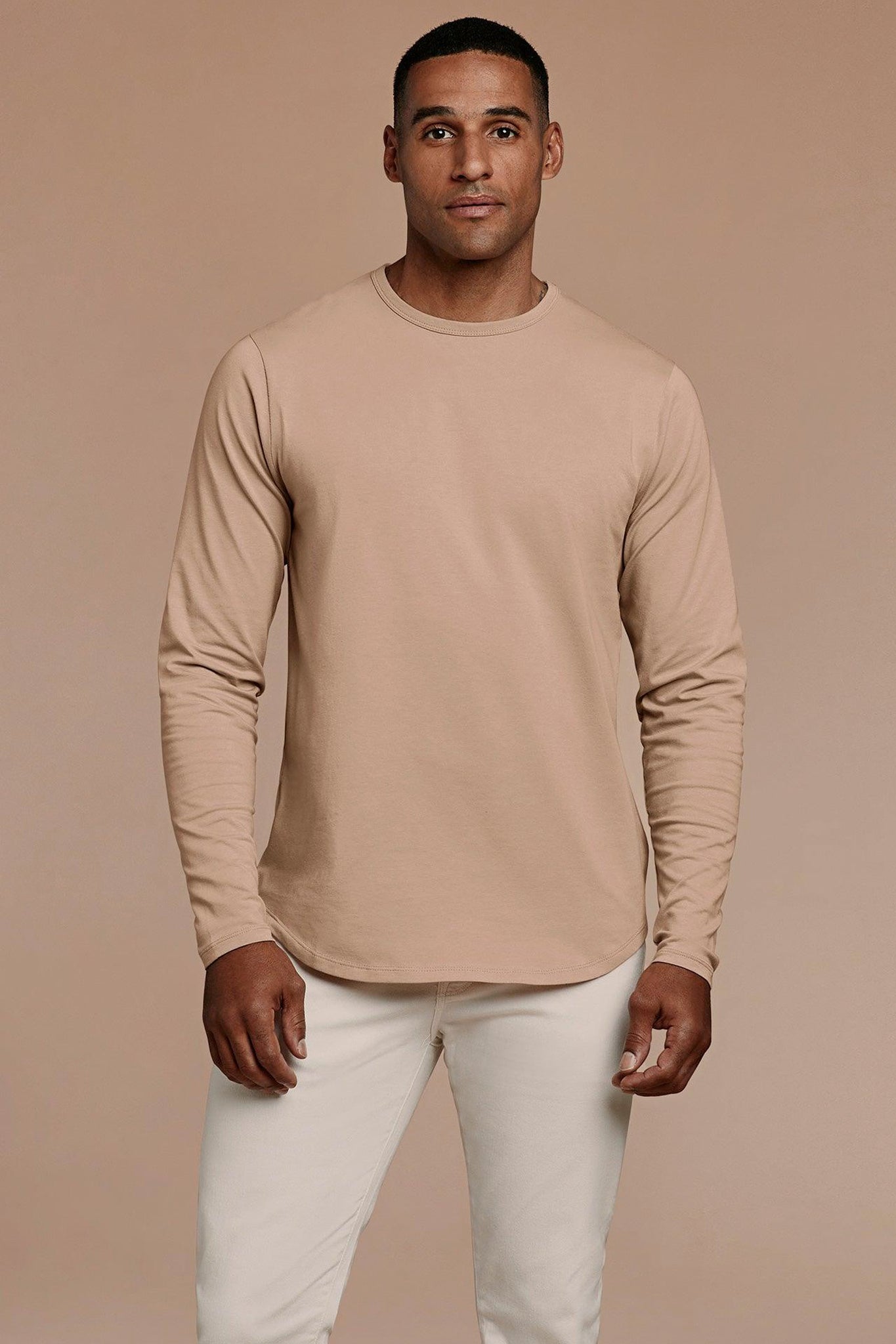 Men's Long Sleeve Curved Hem T-Shirt | Sand