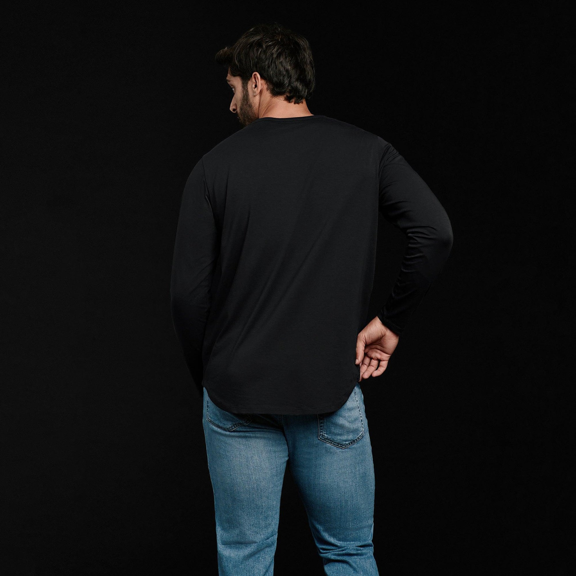 Men's Long Sleeve Curved Hem T-Shirt | Black