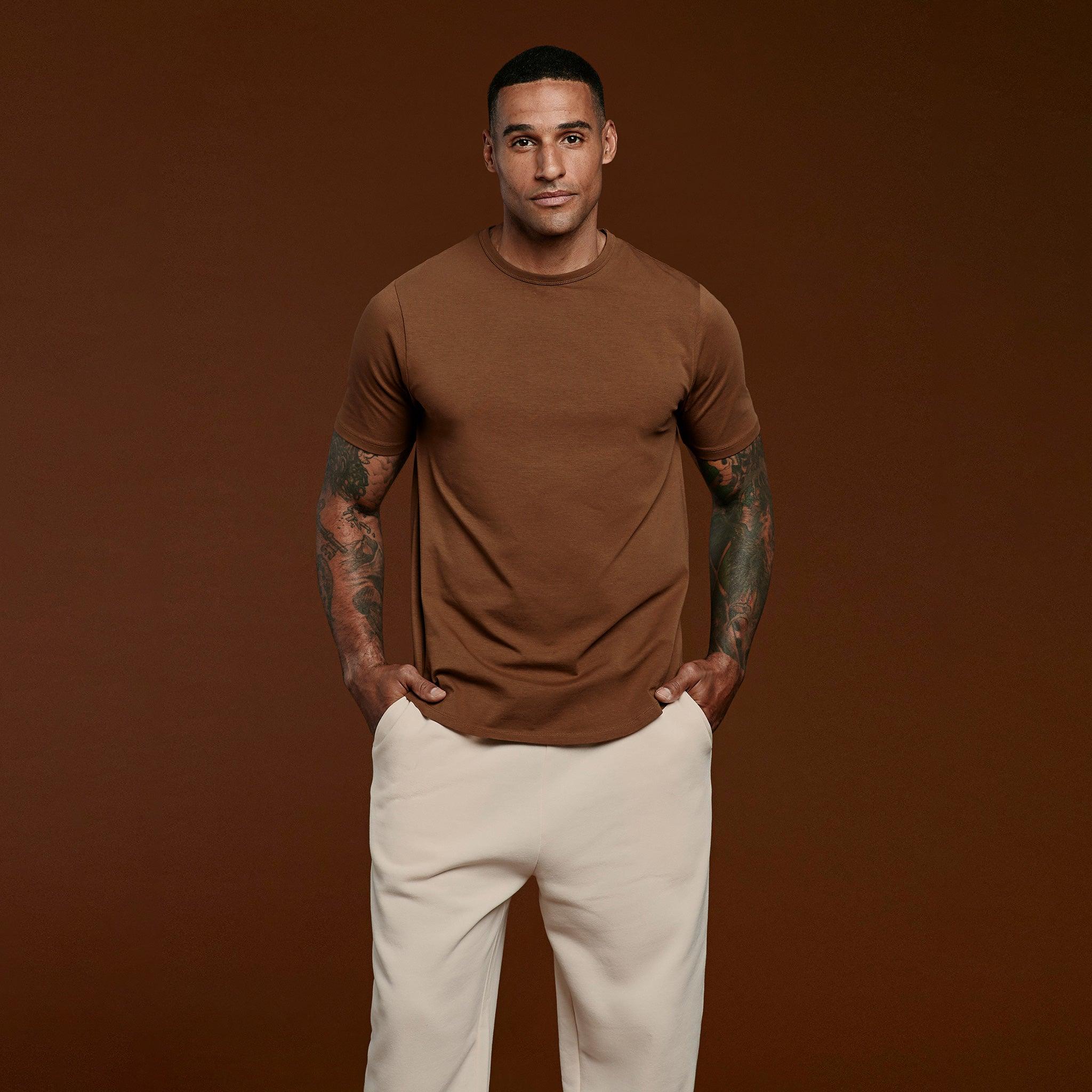 Brown t shirt outfit hotsell
